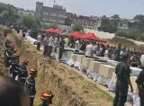 حرائق الجزائر.. مشاهد الدفن تثير تساؤلات حول الحصيلة الرسمية للضحايا